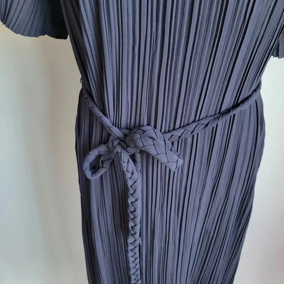 Ann Taylor New Navy Plisse Pleat Belted Flutter Sleeve Midi Dress Size Medium - Picture 5 of 10
